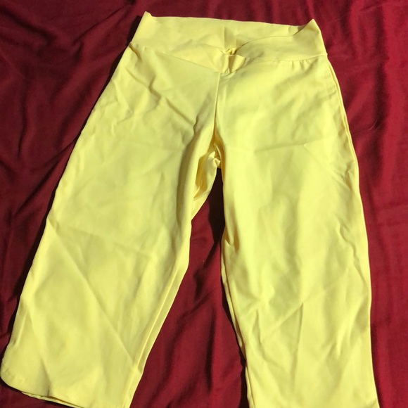 Neon yellow workout capris - Picture 1 of 3